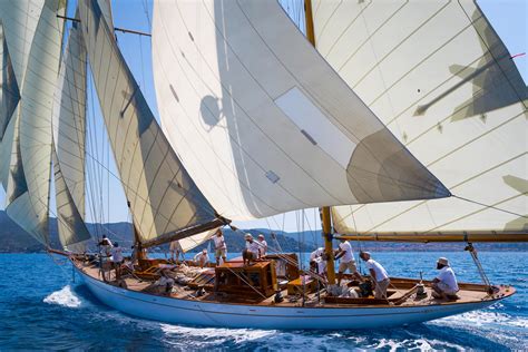 Panerai Memorialises Classic 1930s Sailboat Eilean .